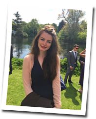 Holly's profile picture