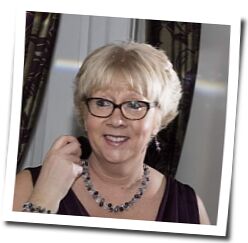 Julie's profile picture