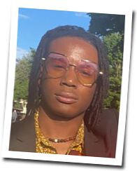 Tau's profile picture
