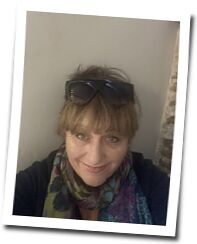 Lynne's profile picture