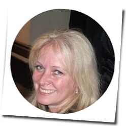 Helen J's profile picture