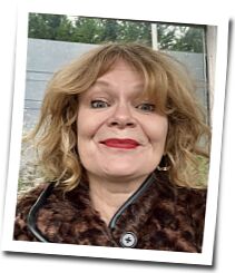Julie's profile picture